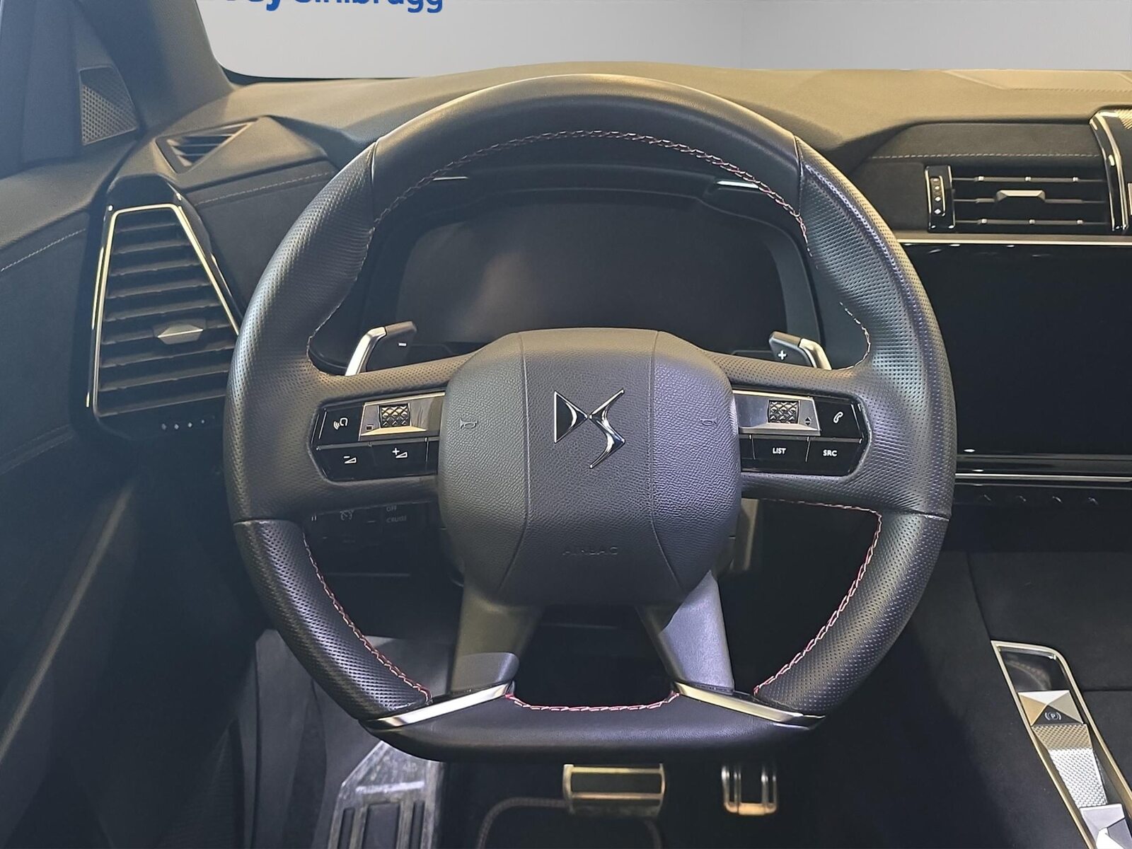 DS 7 1.6 E-Tense Ligne Noire 4x4, Plug-in-Hybrid Petrol/Electric, Second hand / Used, Automatic - 5
