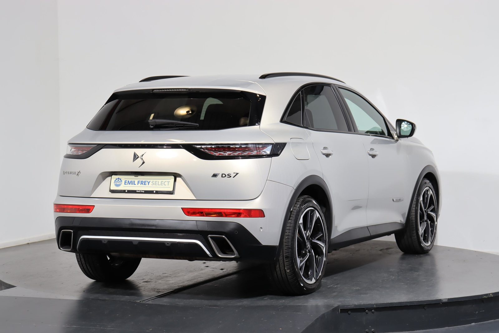 DS 7 Crossback 1.6 E-Tense Louvre 4x4, Plug-in-Hybrid Benzin/Elektro, Occasion / Gebraucht, Automatik - 3
