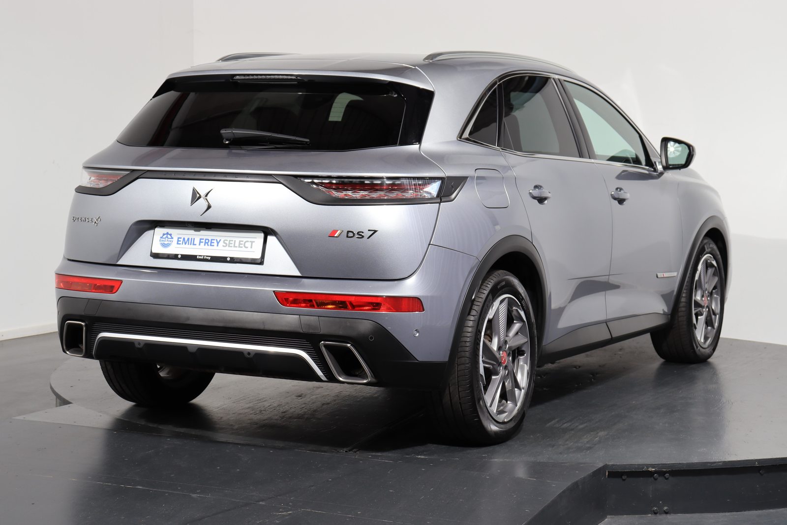 DS 7 Crossback 1.6 E-Tense Performance Line 4x4, Plug-in-Hybrid Benzin/Elektro, Occasion / Gebraucht, Automatik - 3