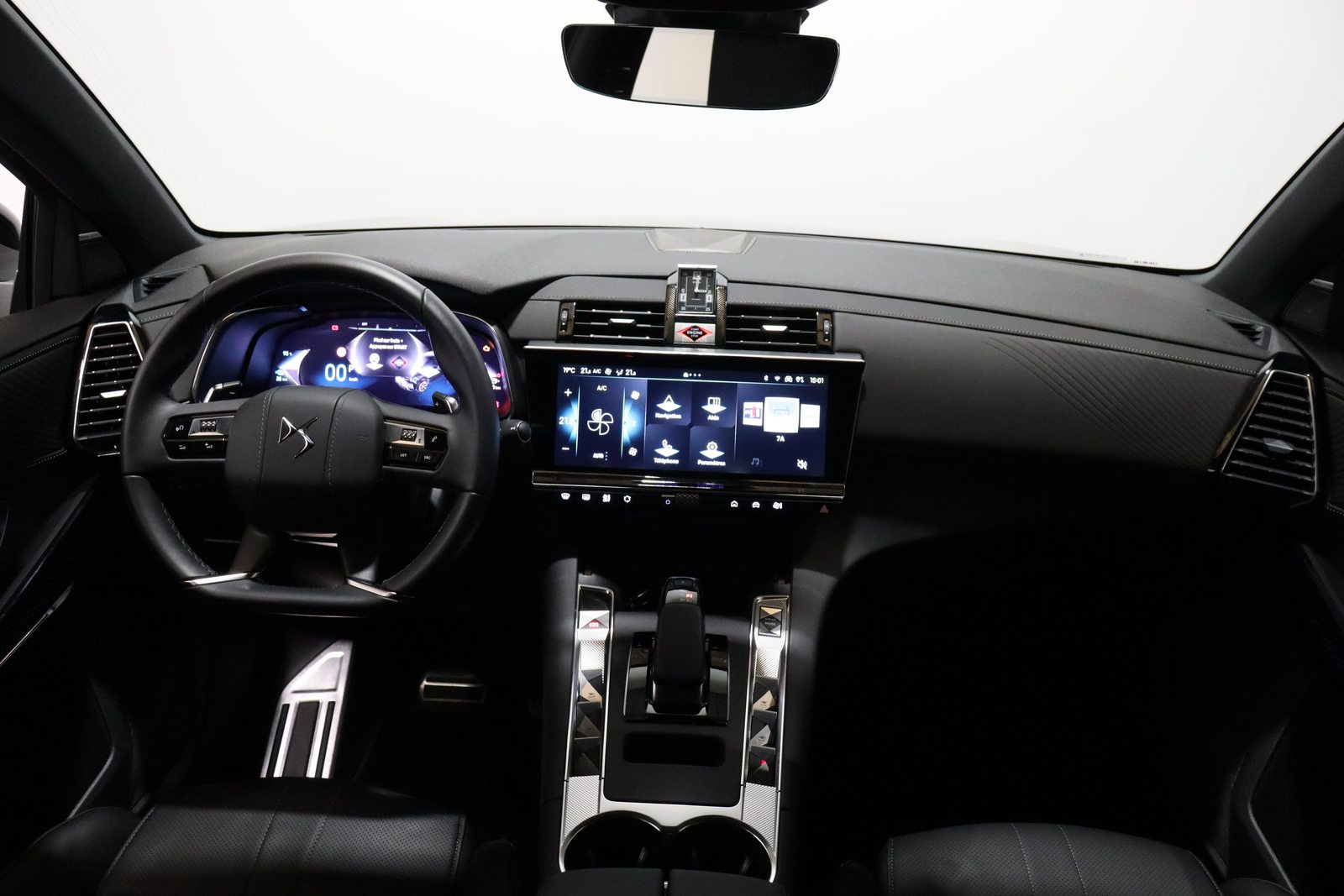 DS 7 1.6 E-Tense Opéra 4x4, Plug-in-Hybrid Benzin/Elektro, Occasion / Gebraucht, Automatik - 6