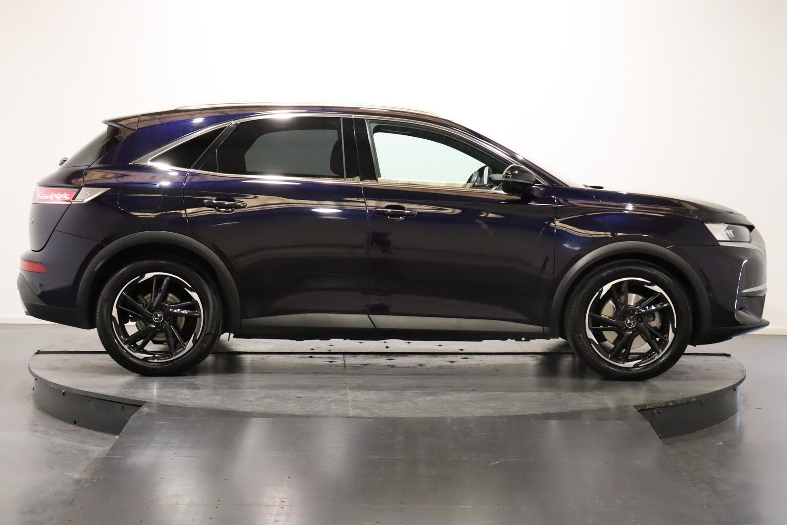 DS 7 Crossback 1.6 E-Tense Be Chic 4x4, Plug-in-Hybrid Benzin/Elektro, Occasion / Gebraucht, Automatik - 3