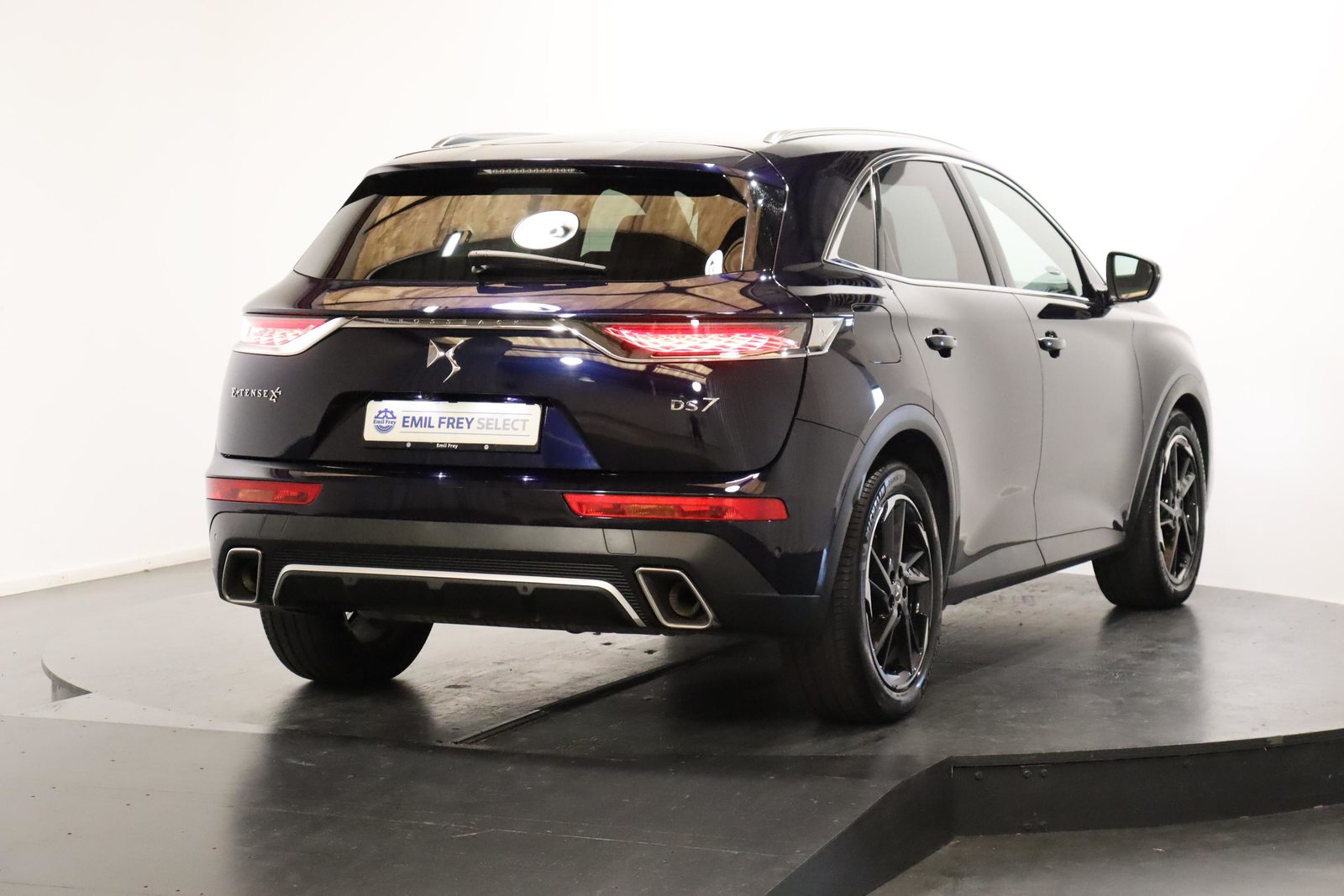 DS 7 Crossback 1.6 E-Tense Be Chic 4x4, Plug-in-Hybrid Benzin/Elektro, Occasion / Gebraucht, Automatik - 4