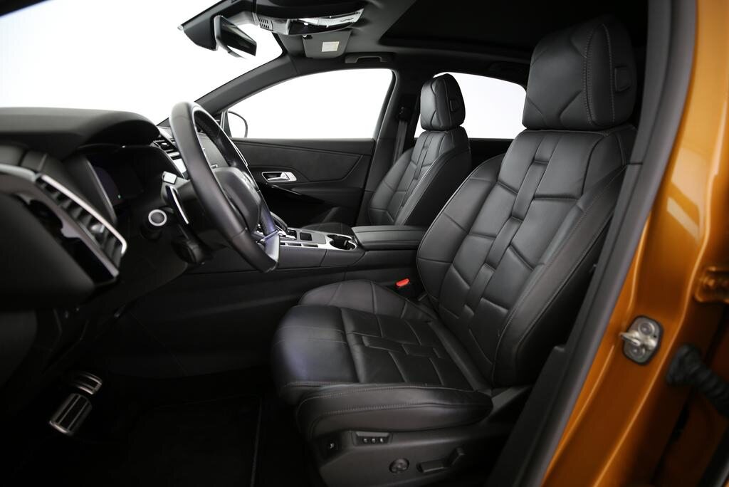DS 7 Crossback 1.6 E-Tense Rivoli 4x4, Plug-in-Hybrid Benzin/Elektro, Occasion / Gebraucht, Automatik - 4