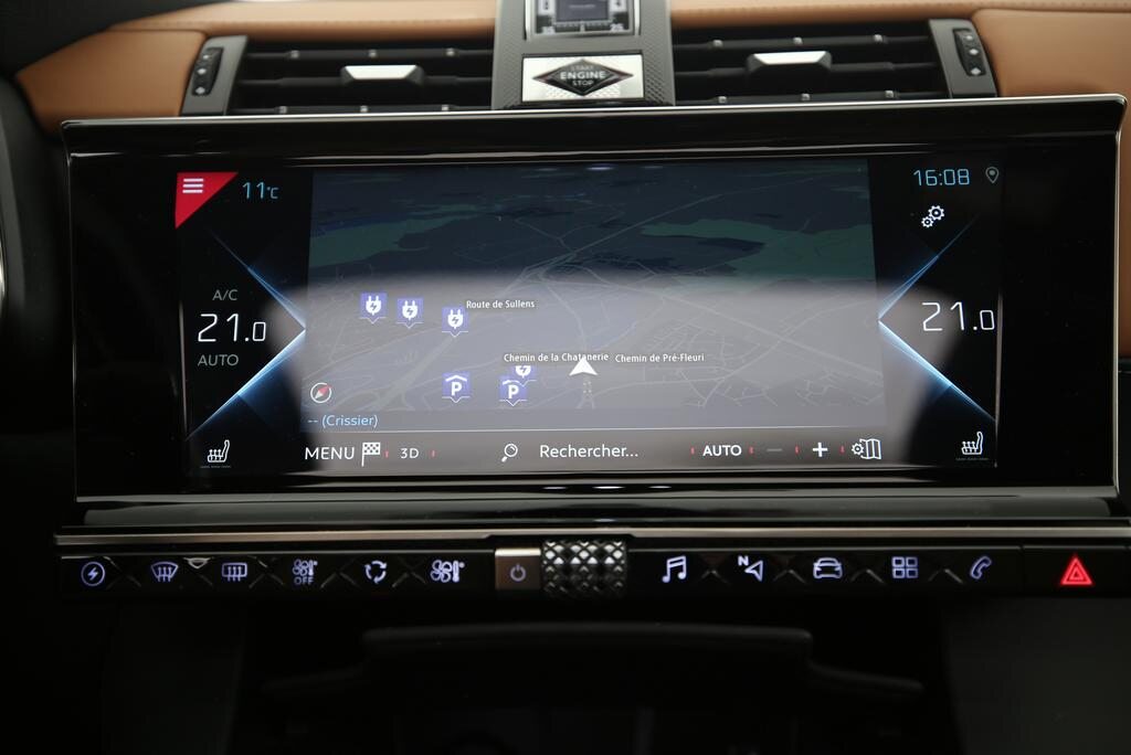 DS 7 Crossback 1.6 E-Tense So Chic 4x4, Plug-in-Hybrid Benzin/Elektro, Occasion / Gebraucht, Automatik - 7