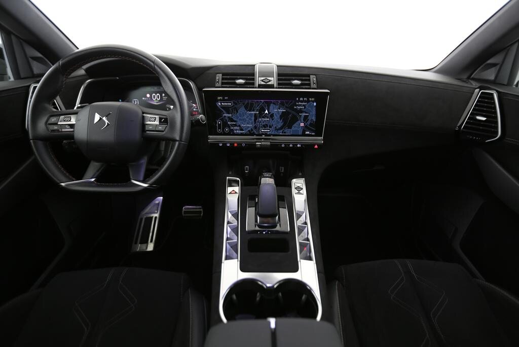 DS 7 1.6 E-Tense Ligne Noire 4x4, Plug-in-Hybrid Benzin/Elektro, Occasion / Gebraucht, Automatik - 5