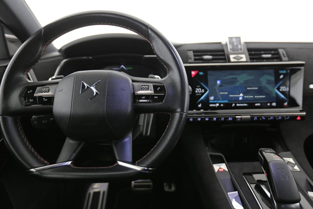 DS 7 Crossback 1.6 E-Tense Performance Line 4x4, Plug-in-Hybrid Petrol/Electric, Second hand / Used, Automatic - 5