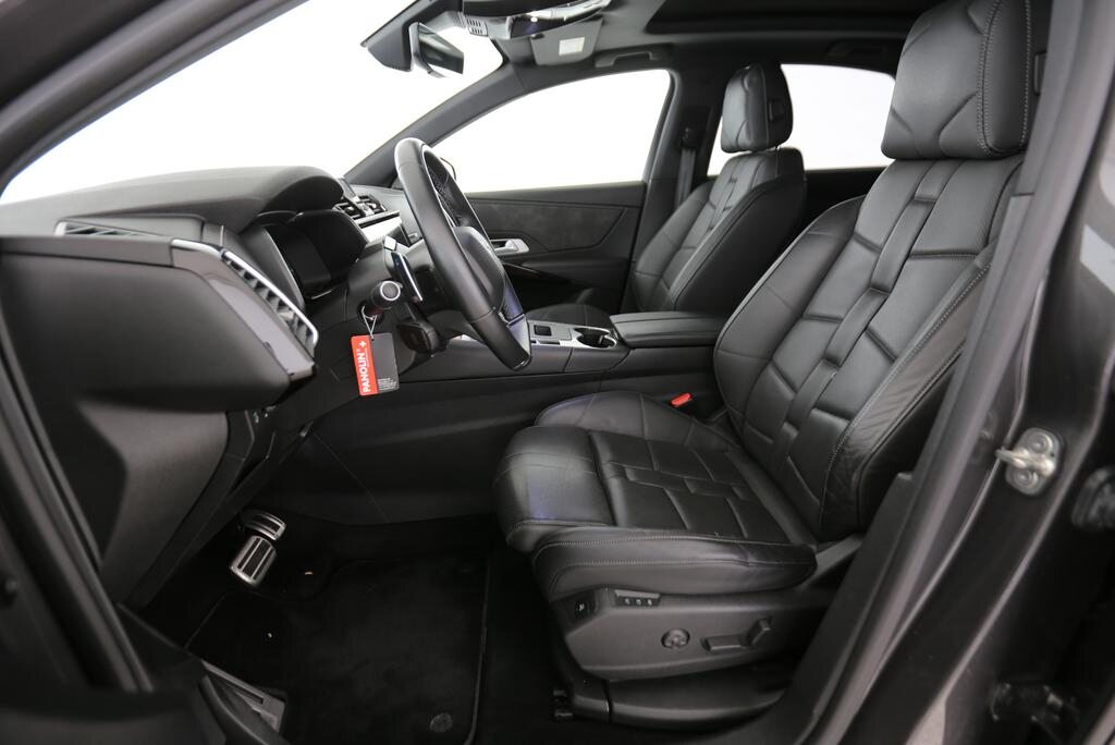 DS 7 Crossback 1.6 E-Tense Louvre 4x4, Plug-in-Hybrid Petrol/Electric, Second hand / Used, Automatic - 3