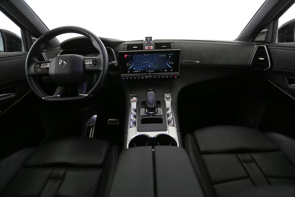 DS 7 Crossback 1.6 E-Tense Louvre 4x4, Plug-in-Hybrid Petrol/Electric, Second hand / Used, Automatic - 5
