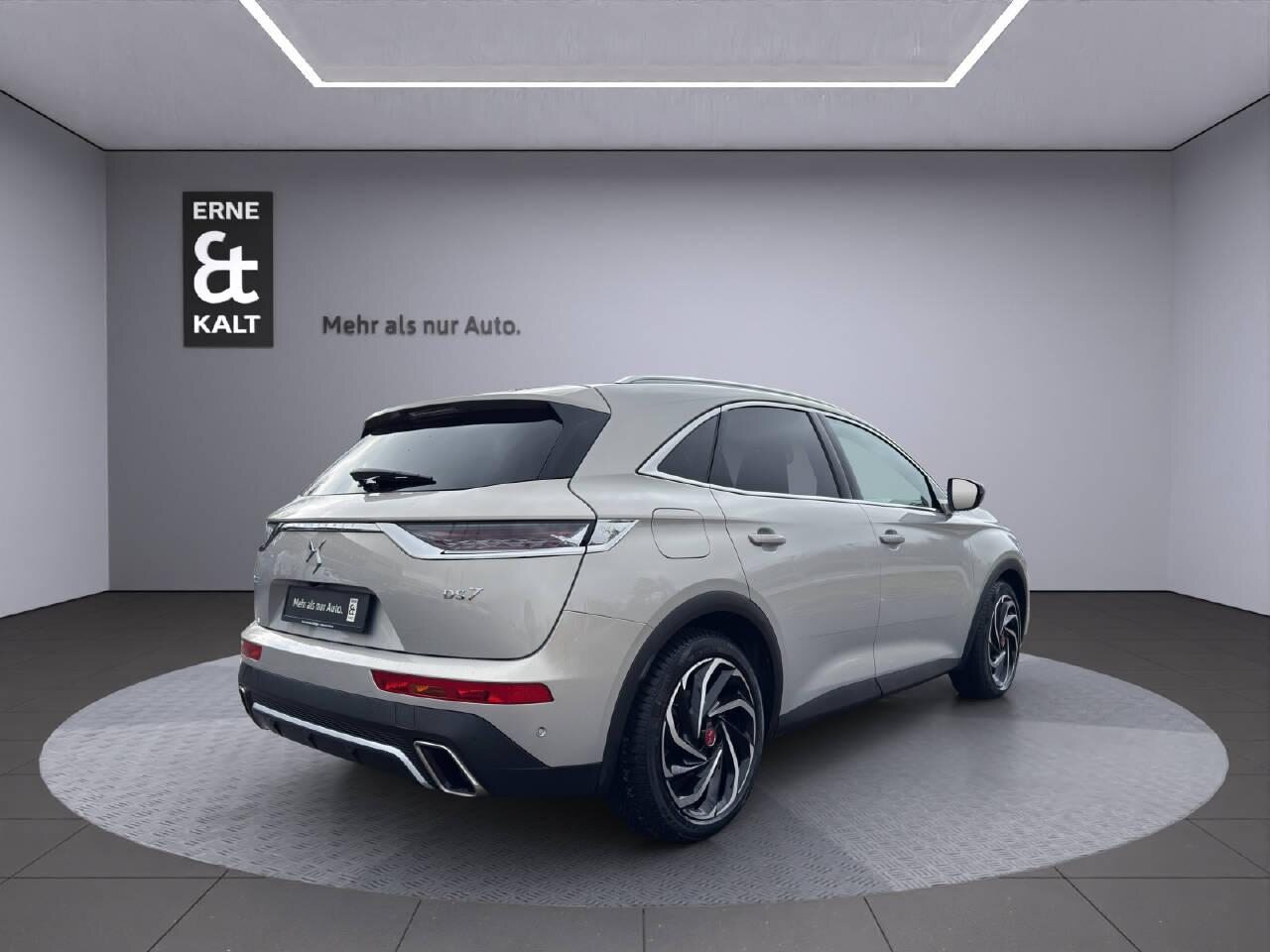 DS 7 Crossback 1.6 E-Tense So Chic 4x4, Plug-in-Hybrid Benzin/Elektro, Occasion / Gebraucht, Automatik - 4