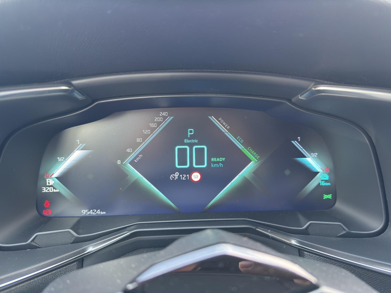 DS 7 Crossback 1.6 E-Tense Rivoli 4x4, Plug-in-Hybrid Petrol/Electric, Second hand / Used, Automatic - 6