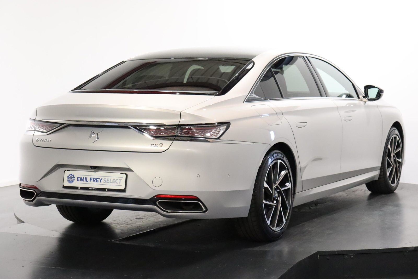 DS 9 1.6 E-Tense Rivoli+, Plug-in-Hybrid Benzin/Elektro, Occasion / Gebraucht, Automatik - 3