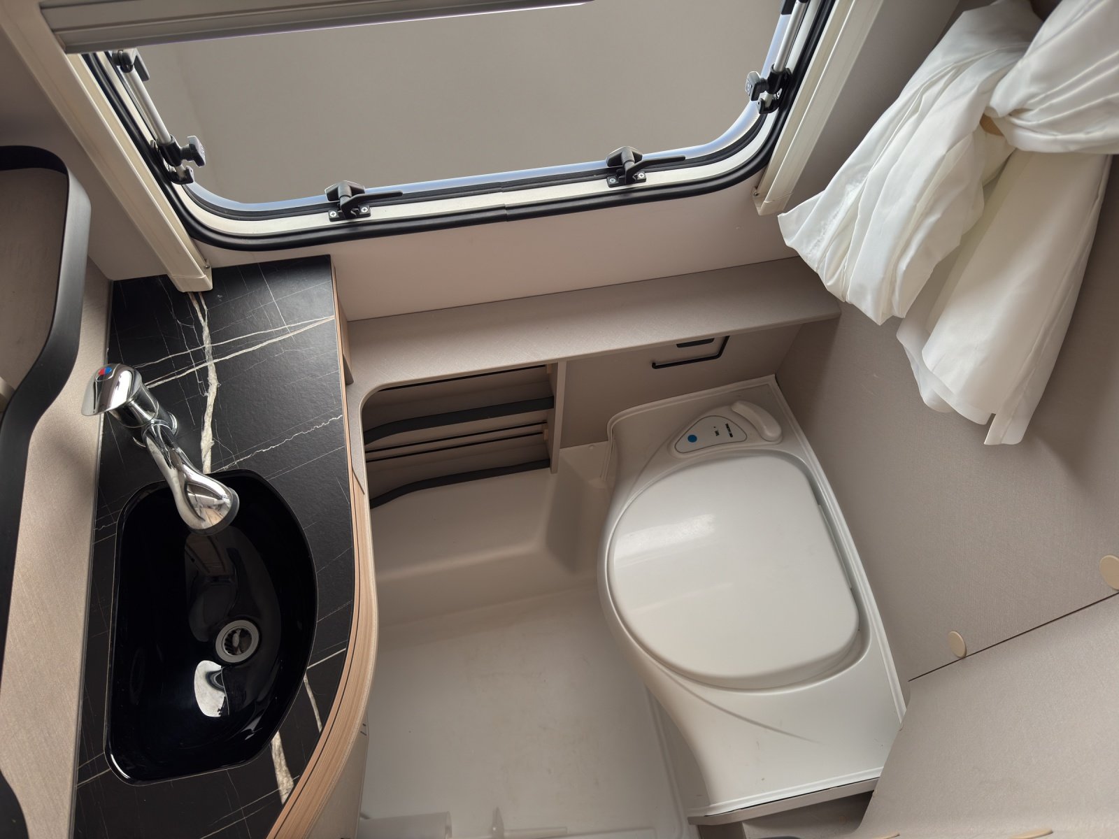 ERIBA Touring 530, Occasion / Gebraucht - 7