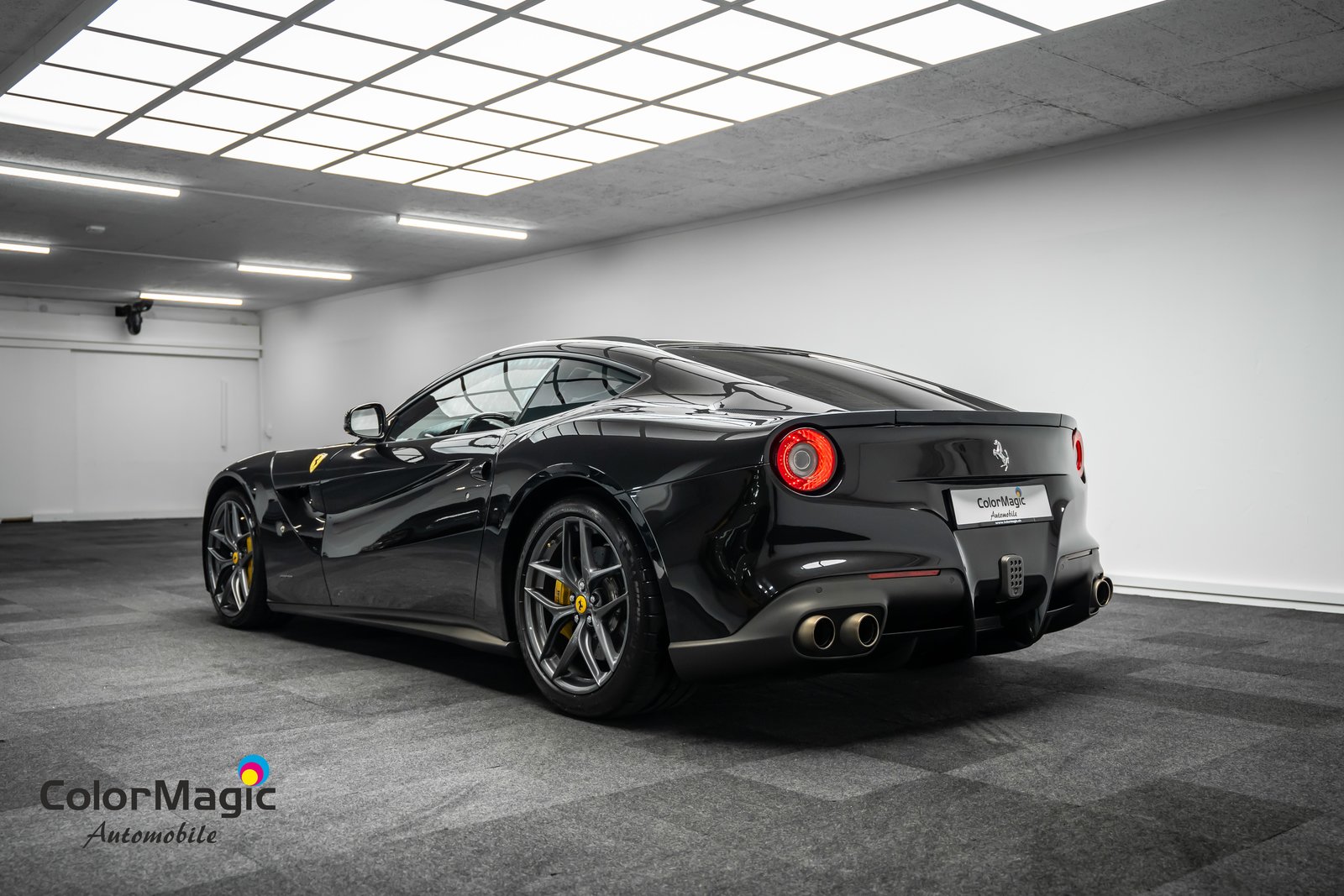 FERRARI * F12 * FULL CARBON INNEN * FRISCH AB FERRARI SERVIC, Benzin, Occasion / Gebraucht, Automatik - 4