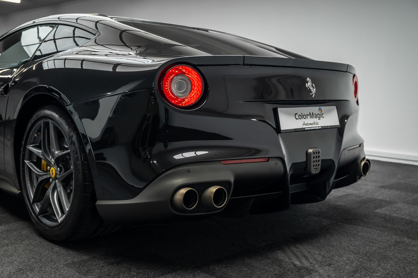 FERRARI * F12 * FULL CARBON INNEN * FRISCH AB FERRARI SERVIC, Benzin, Occasion / Gebraucht, Automatik - 5