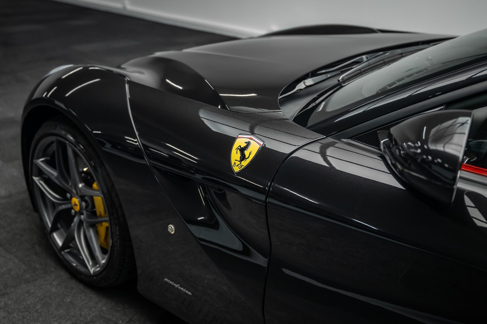 FERRARI * F12 * FULL CARBON INNEN * FRISCH AB FERRARI SERVIC, Benzin, Occasion / Gebraucht, Automatik - 6