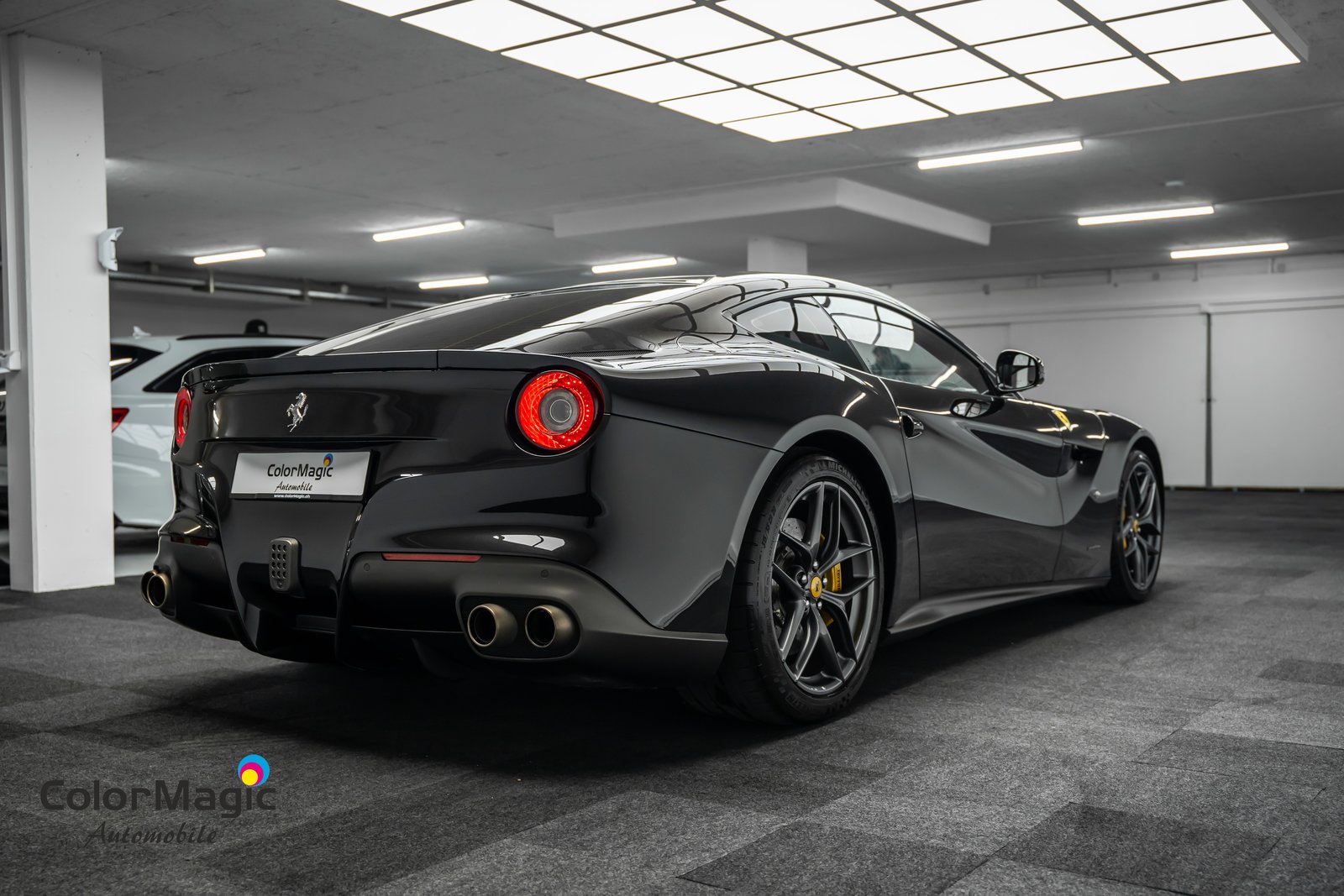 FERRARI * F12 * FULL CARBON INNEN * FRISCH AB FERRARI SERVIC, Benzin, Occasion / Gebraucht, Automatik - 7