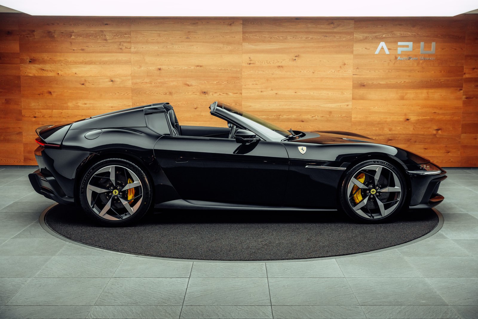 FERRARI 12 Cilindri Spider, Benzina, Auto nuove, Automatico - 2