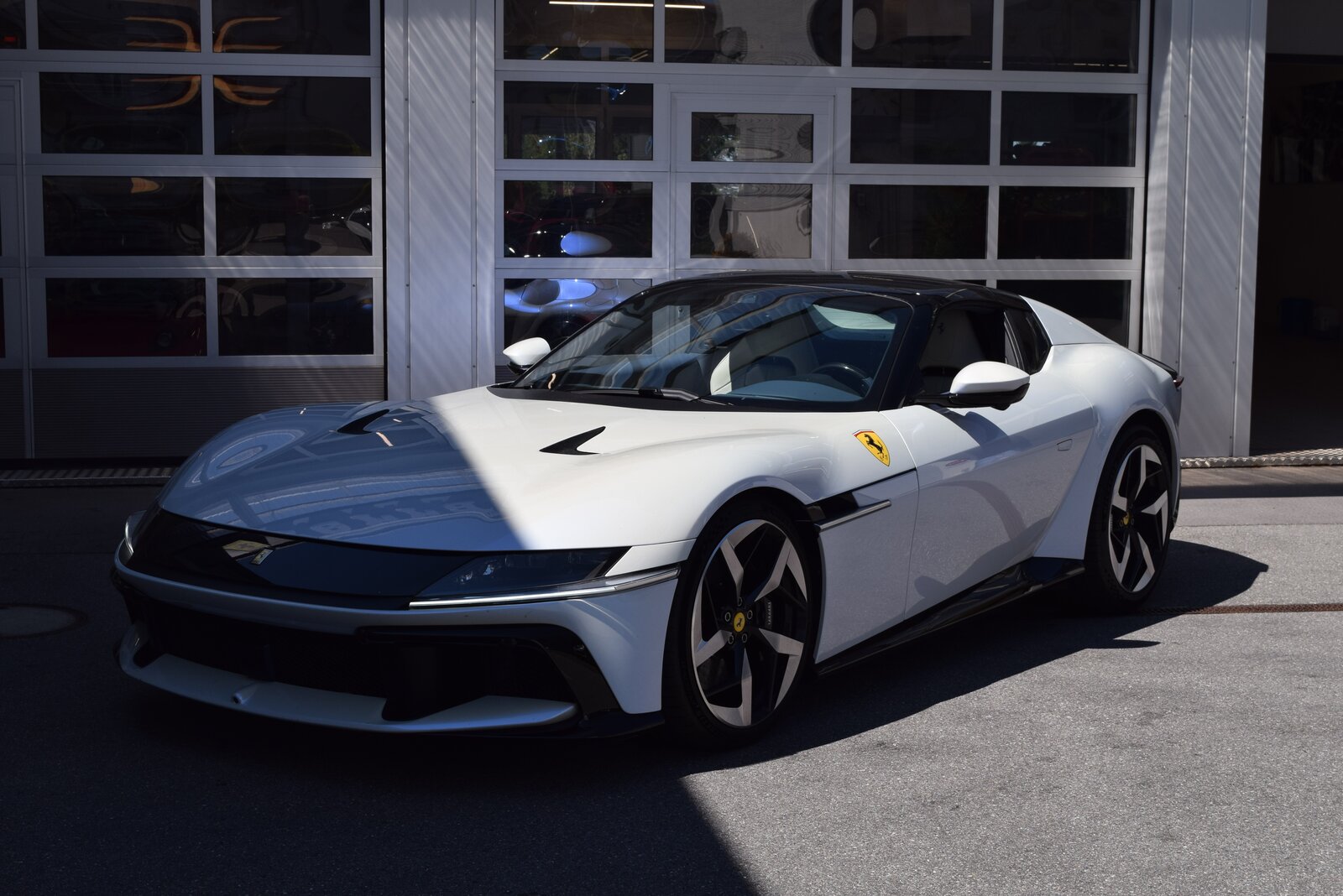 FERRARI 12 Cilindri, Benzin, Occasion / Gebraucht, Automatik - 7