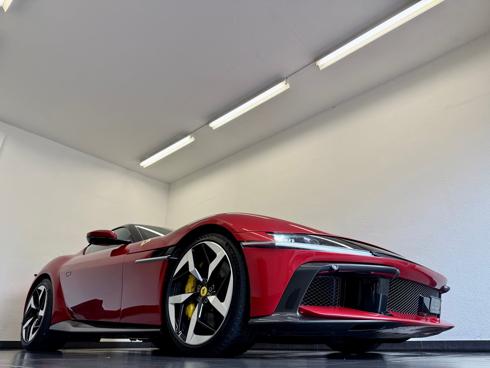 FERRARI 12 Cilindri, Petrol, Second hand / Used, Automatic - 3