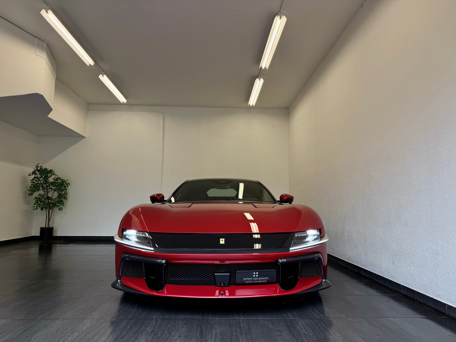 FERRARI 12 Cilindri, Petrol, Second hand / Used, Automatic - 4