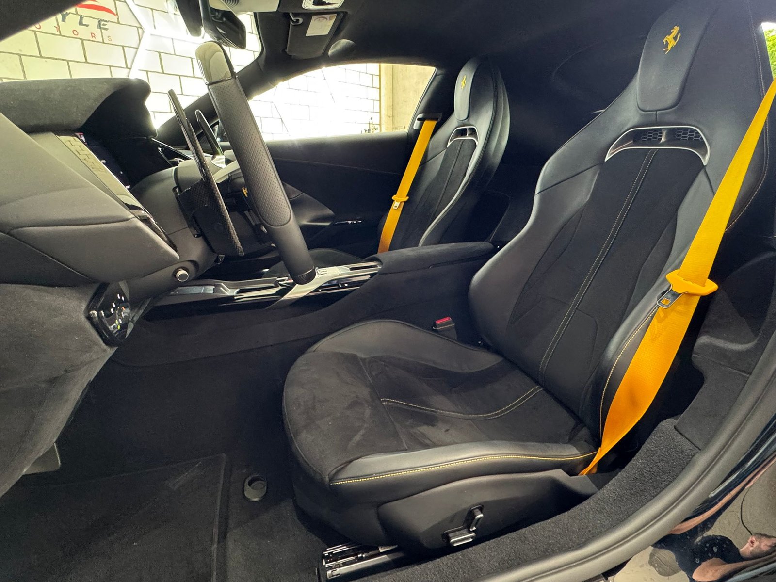 FERRARI 12 Cilindri, Petrol, Second hand / Used, Automatic - 6