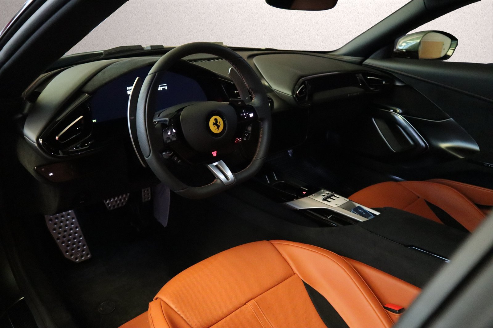 FERRARI 12 Cilindri, Benzin, Occasion / Gebraucht, Automatik - 3