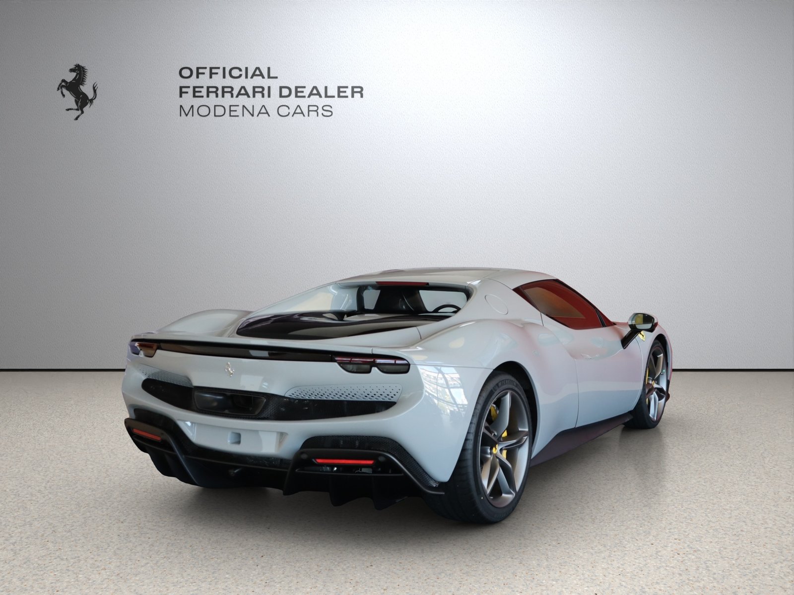 FERRARI 296 GTB, Plug-in-Hybrid Benzin/Elektro, Occasion / Gebraucht, Automatik - 2