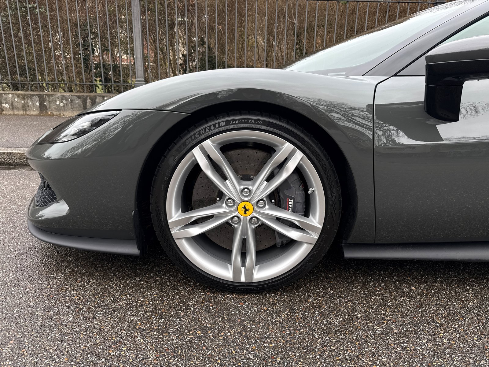 FERRARI 296 GTB, Plug-in-Hybrid Petrol/Electric, Second hand / Used, Automatic - 4