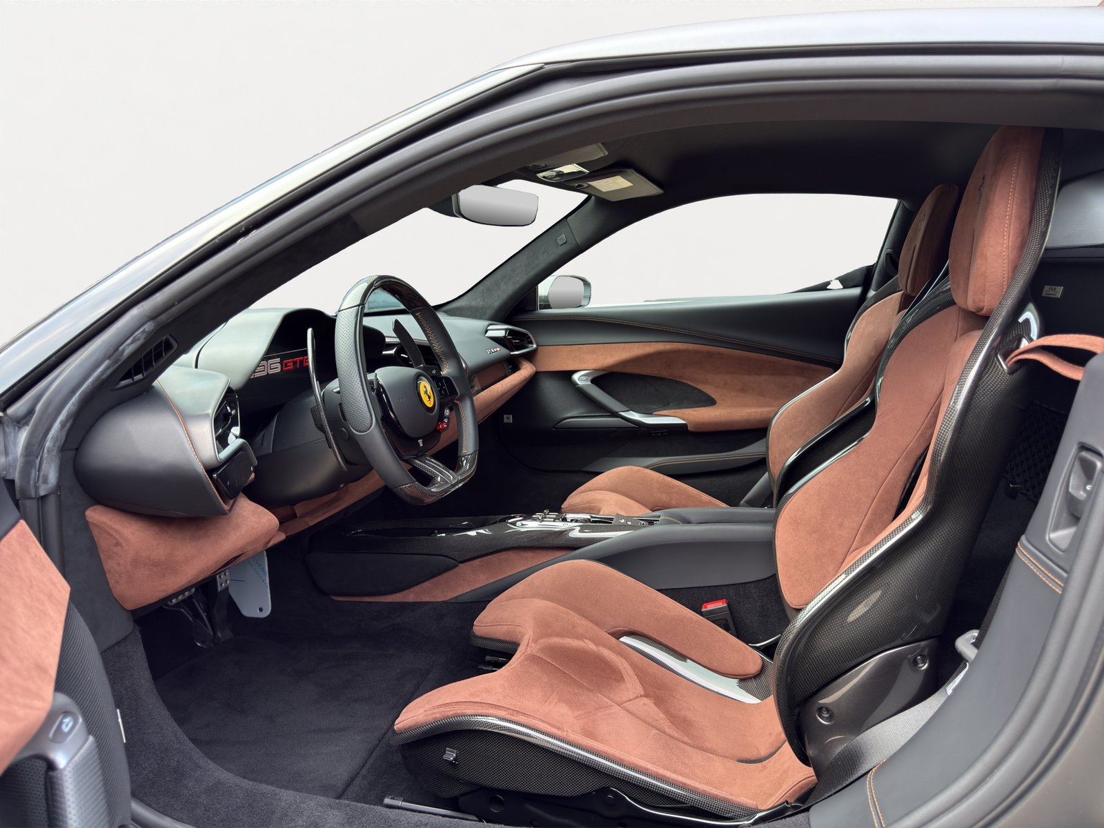 FERRARI 296 GTB, Plug-in-Hybrid Benzin/Elektro, Occasion / Gebraucht, Automatik - 7