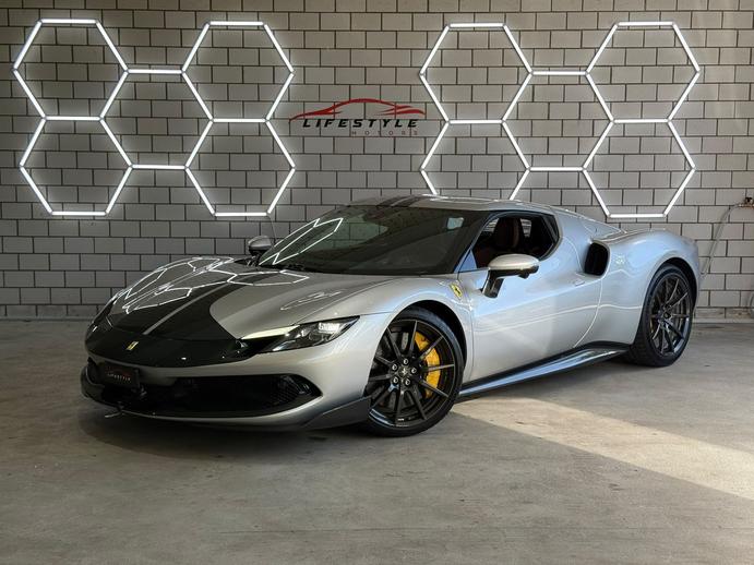 FERRARI 296 GTB, Plug-in-Hybrid Benzin/Elektro, Occasion / Gebraucht, Automatik