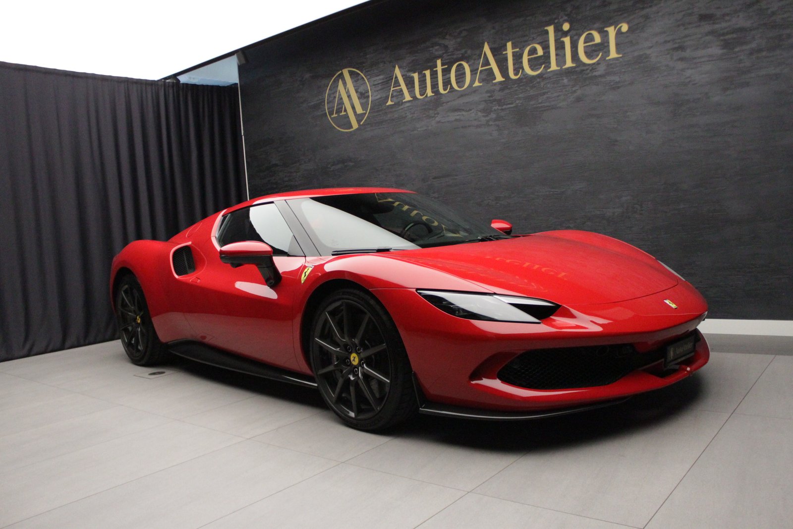 FERRARI 296 GTB, Plug-in-Hybrid Petrol/Electric, Second hand / Used, Automatic - 3
