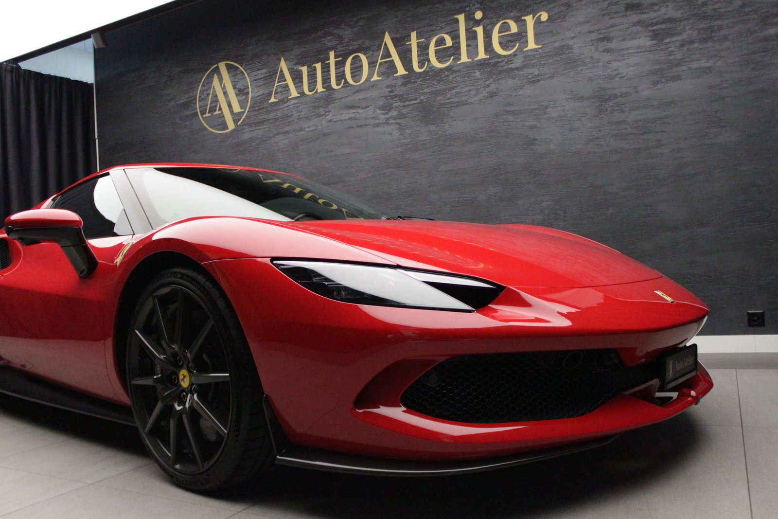 FERRARI 296 GTB, Plug-in-Hybrid Petrol/Electric, Second hand / Used, Automatic - 5