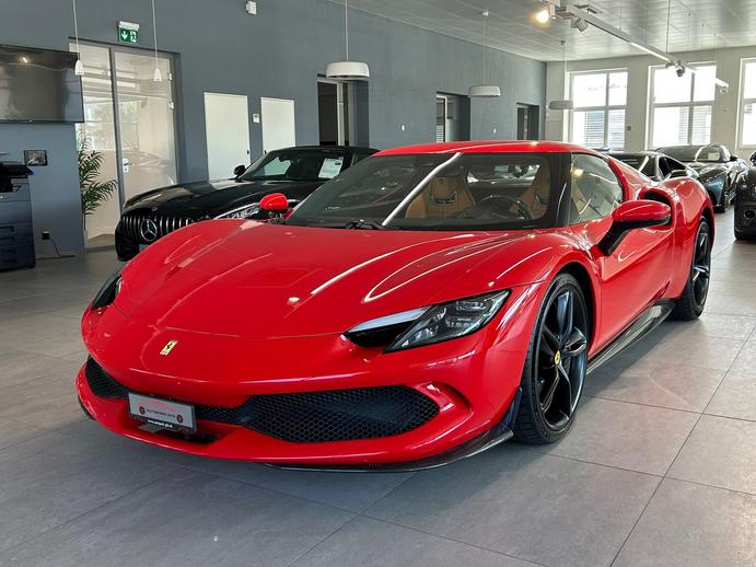 FERRARI 296 GTB, Plug-in-Hybrid Petrol/Electric, Second hand / Used, Automatic