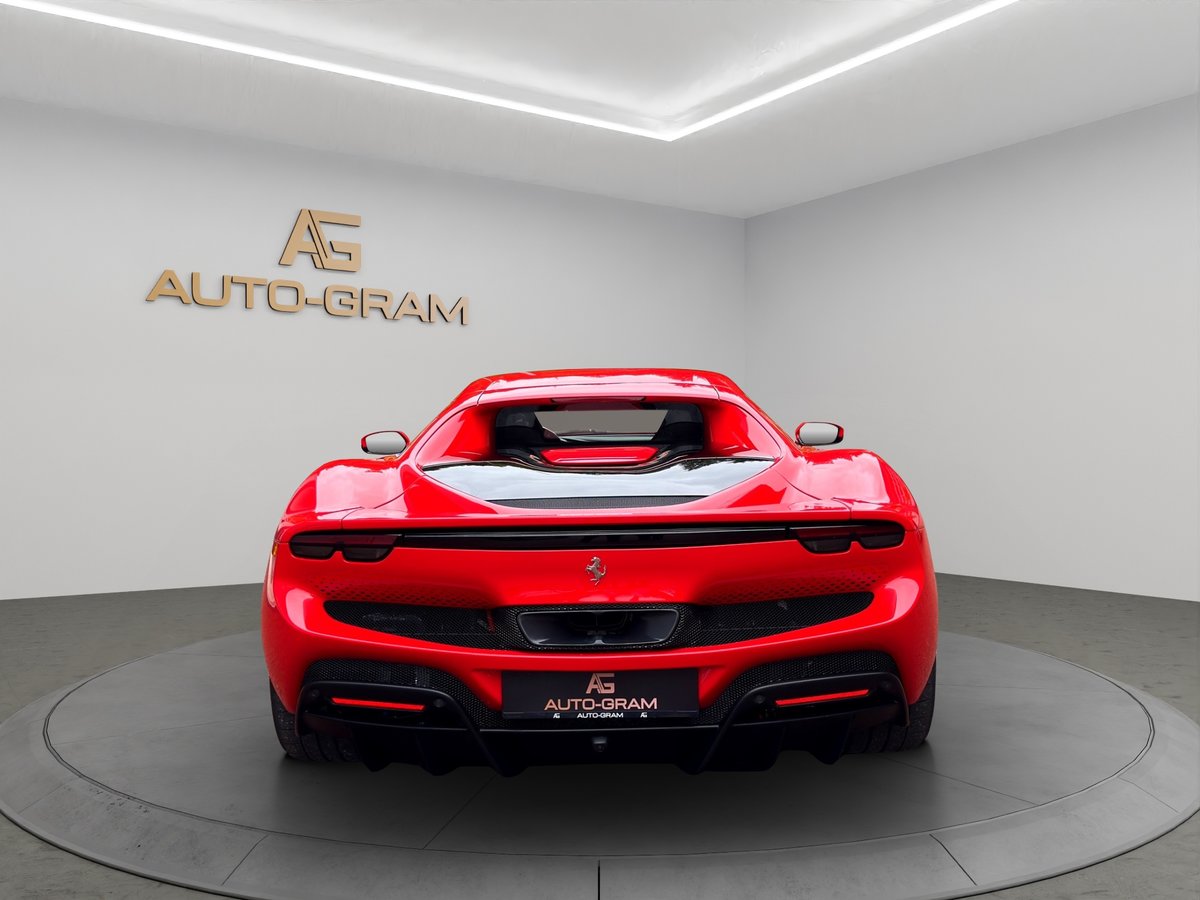 FERRARI 296 GTB, Plug-in-Hybrid Petrol/Electric, Second hand / Used, Automatic - 5