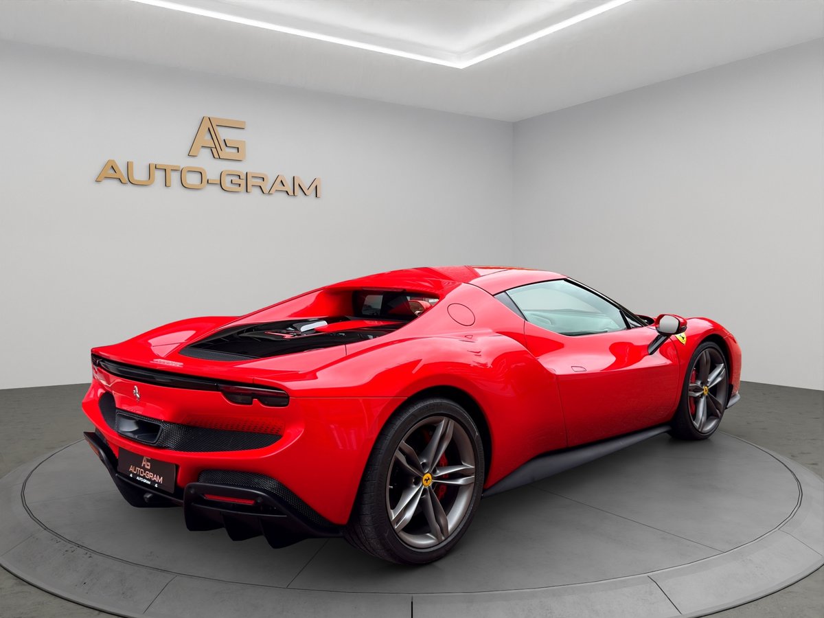 FERRARI 296 GTB, Plug-in-Hybrid Petrol/Electric, Second hand / Used, Automatic - 6