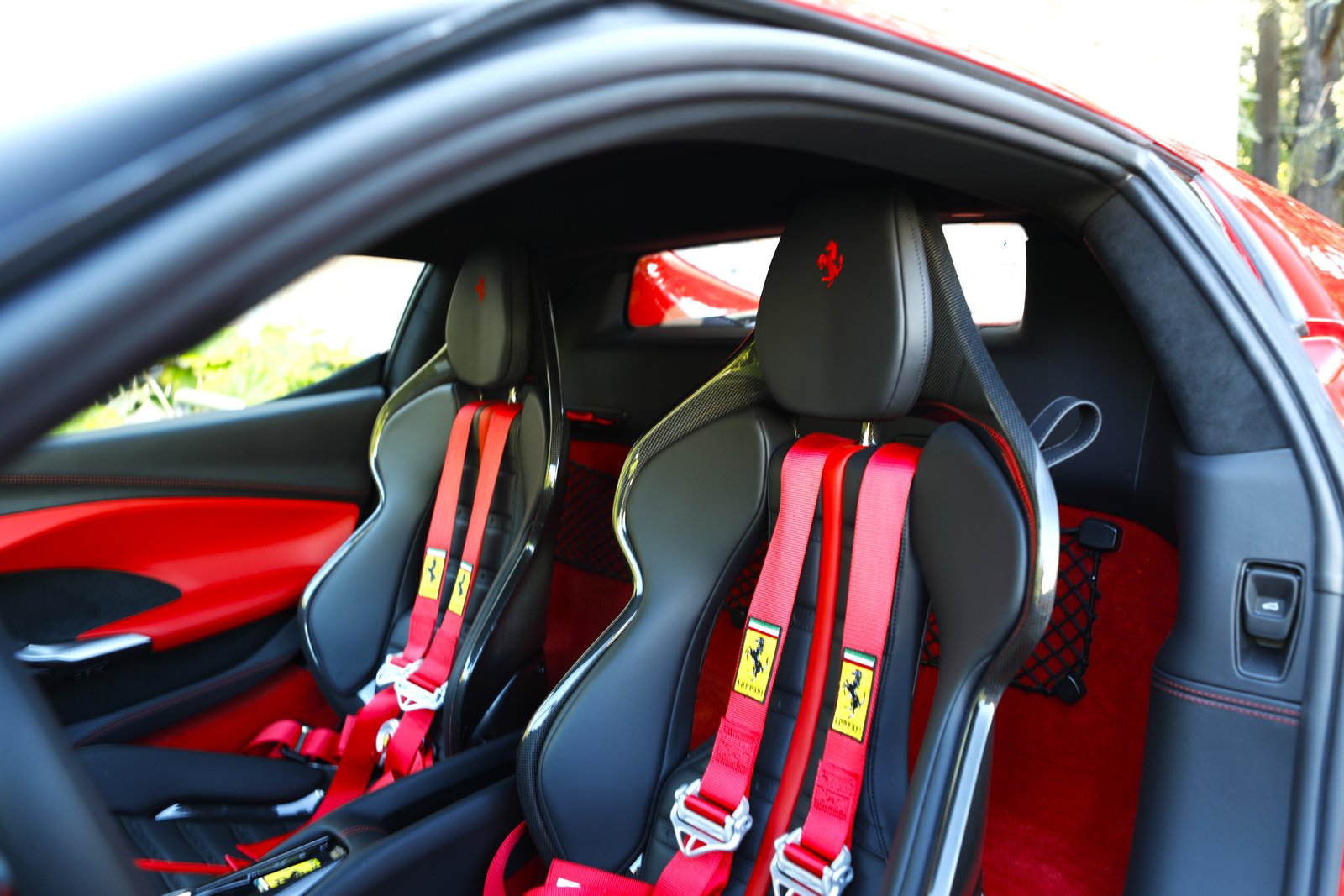 FERRARI 296 GTB, Plug-in-Hybrid Petrol/Electric, Second hand / Used, Automatic - 6