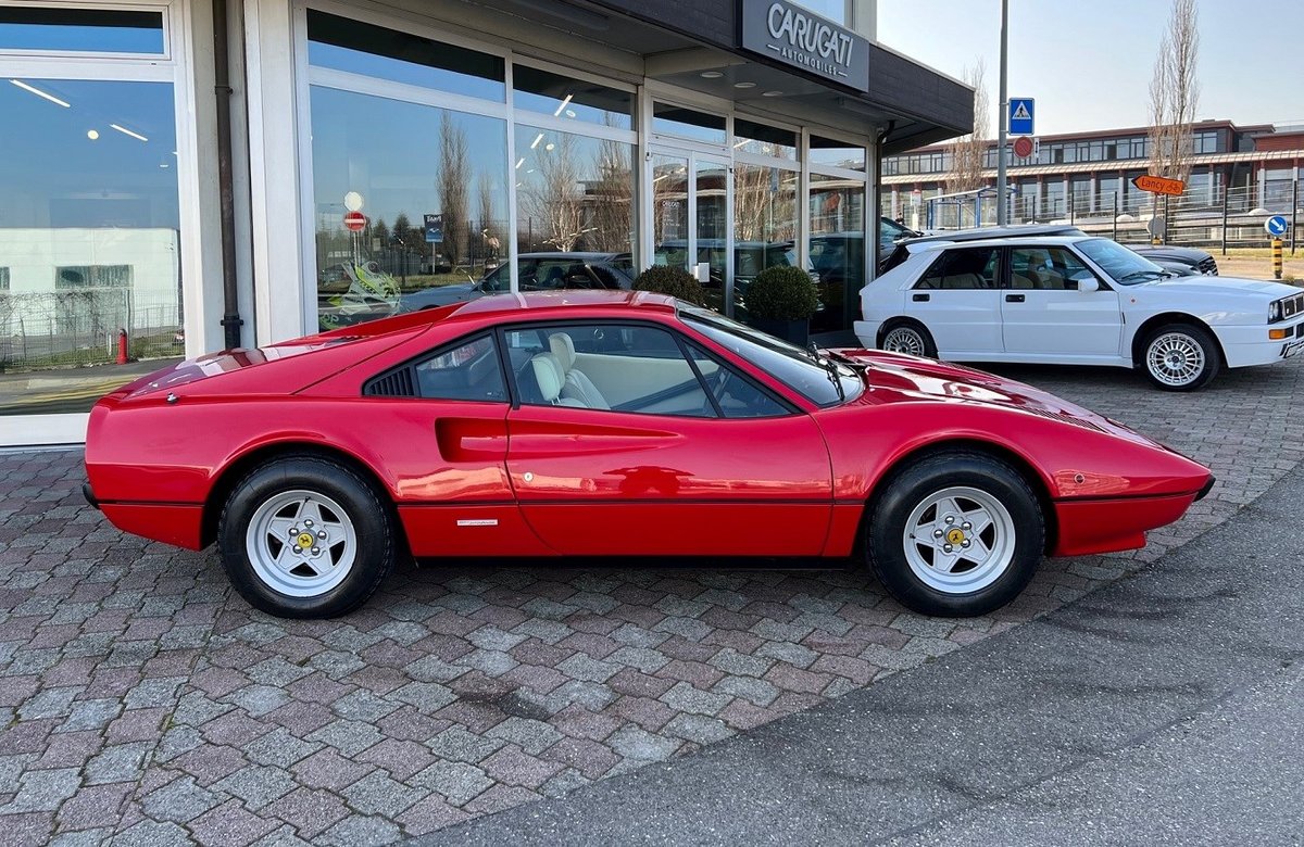 FERRARI 308 GTB Vetroresina, Petrol, Second hand / Used, Manual - 4