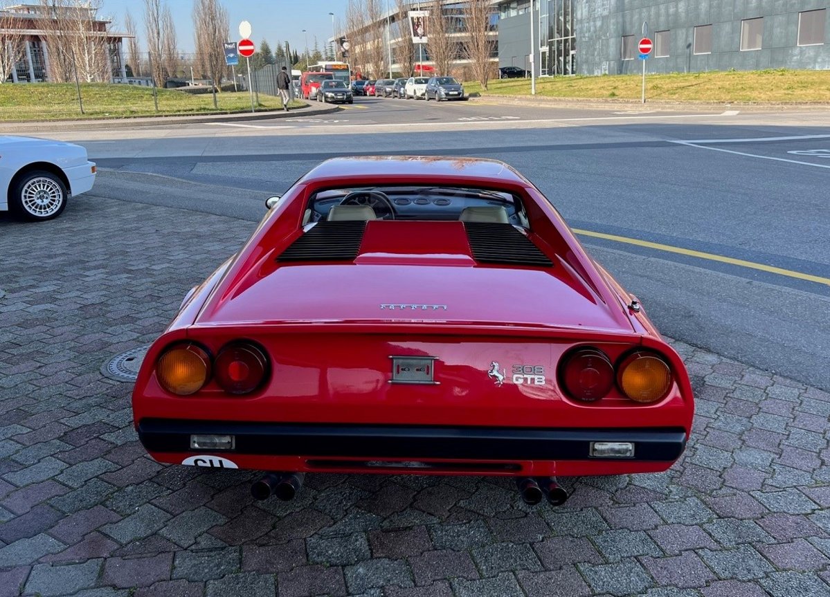 FERRARI 308 GTB Vetroresina, Benzin, Occasion / Gebraucht, Handschaltung - 7