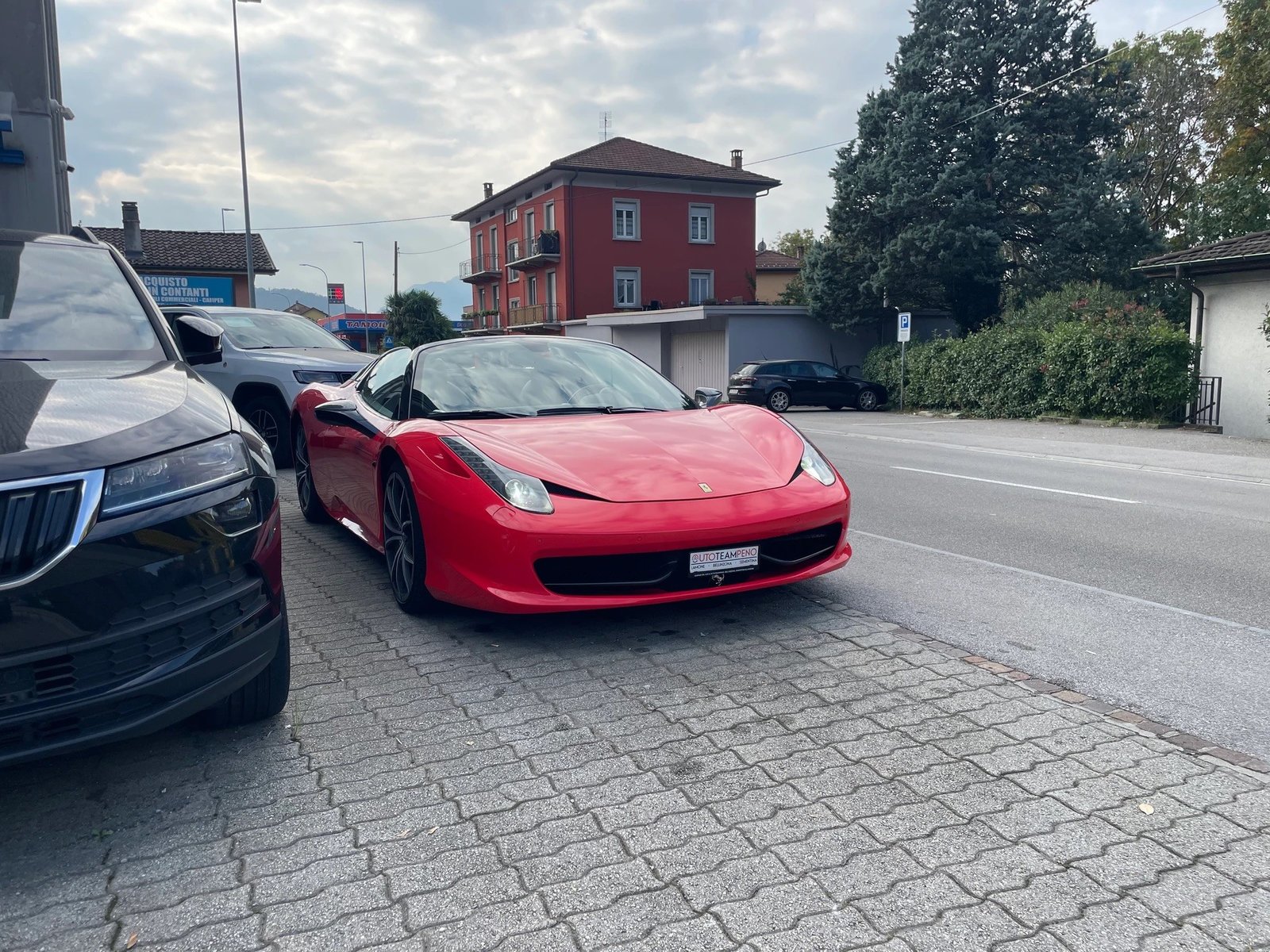 FERRARI 458 Spider Italia 4.5 V8, Petrol, Second hand / Used, Automatic - 4