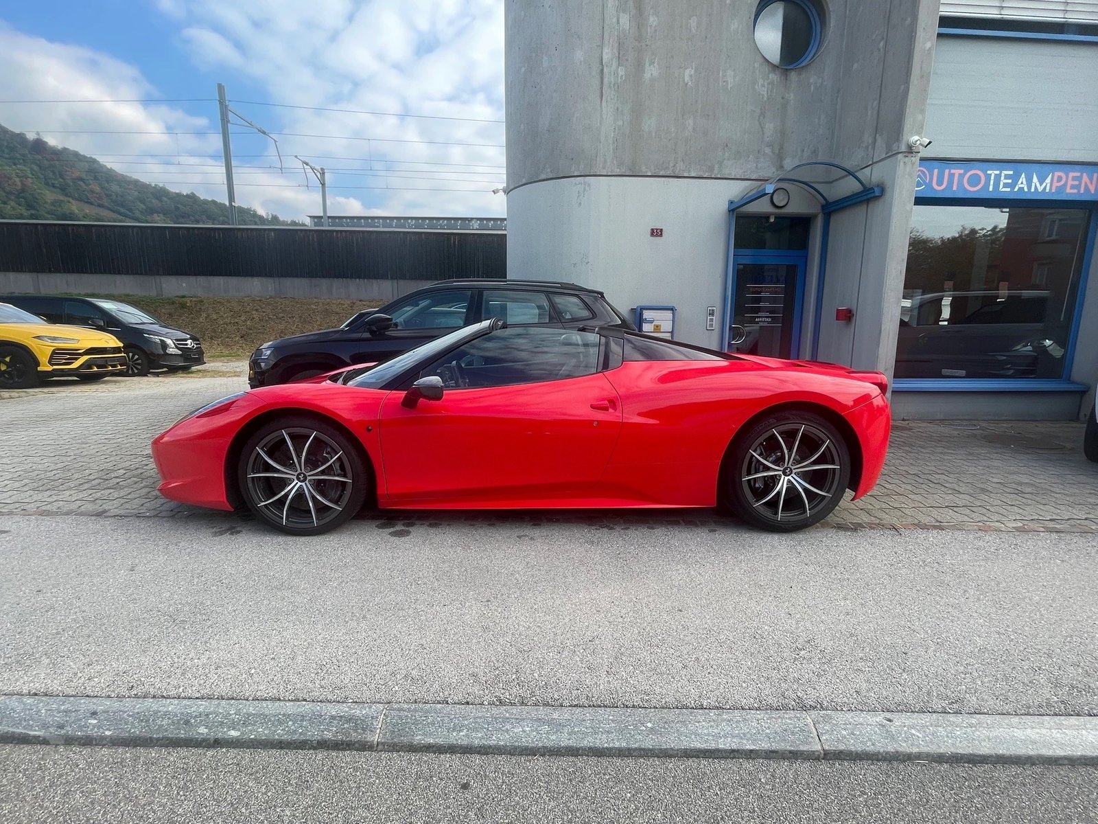 FERRARI 458 Spider Italia 4.5 V8, Petrol, Second hand / Used, Automatic - 5