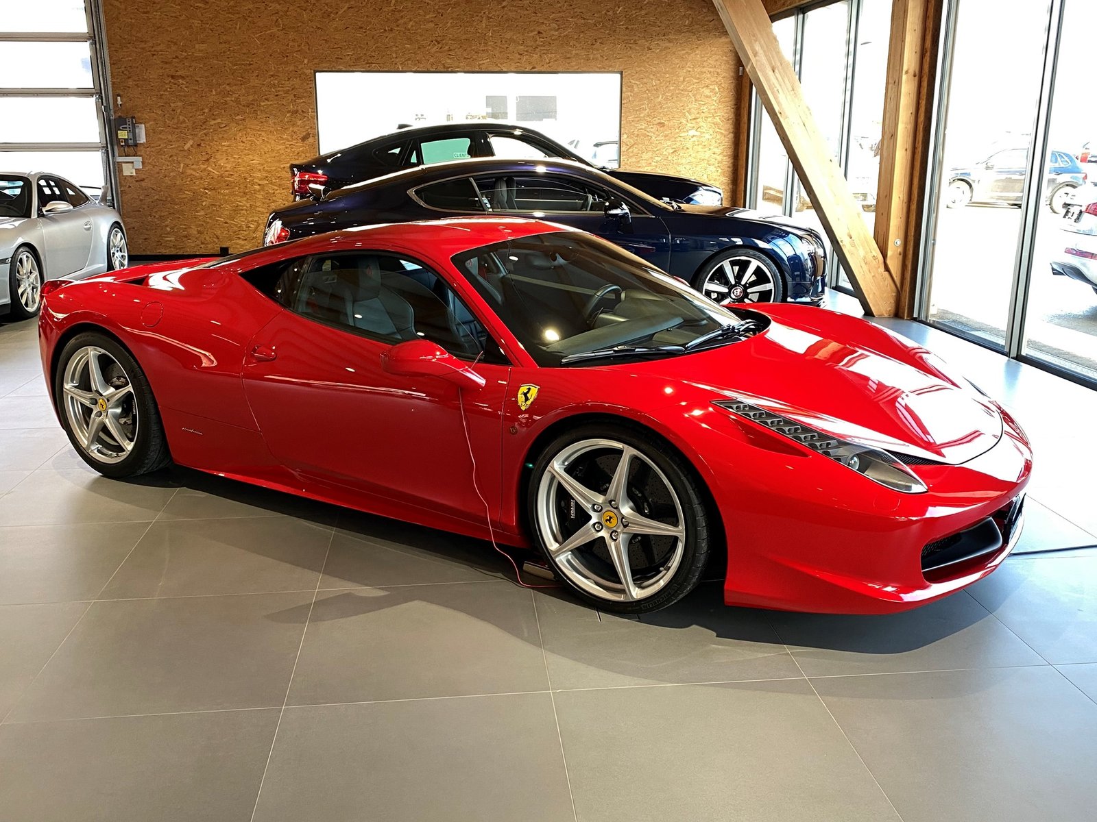 FERRARI 458 Italia 4.5 V8, Essence, Occasion / Utilisé, Automatique - 3