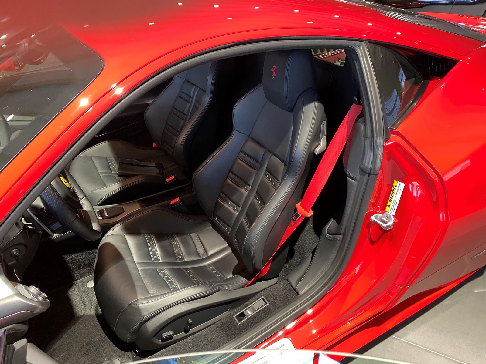 FERRARI 458 Italia 4.5 V8, Essence, Occasion / Utilisé, Automatique - 6