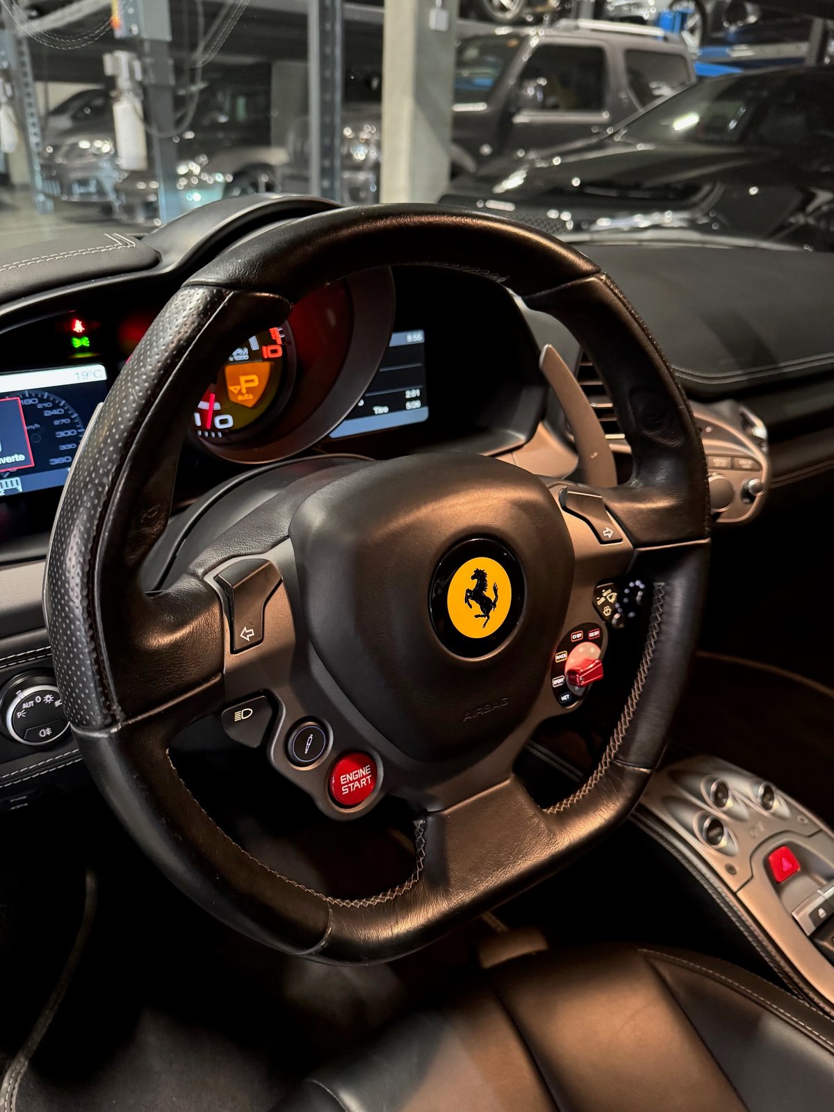 FERRARI 458 Italia 4.5 V8 *NOVITEC*, Benzin, Occasion / Gebraucht, Automatik - 7