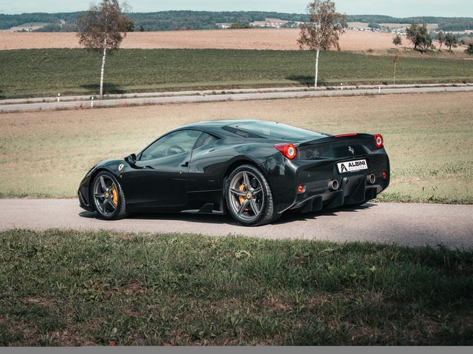 FERRARI 458 Speciale 4.5 V8, Essence, Occasion / Utilisé, Automatique