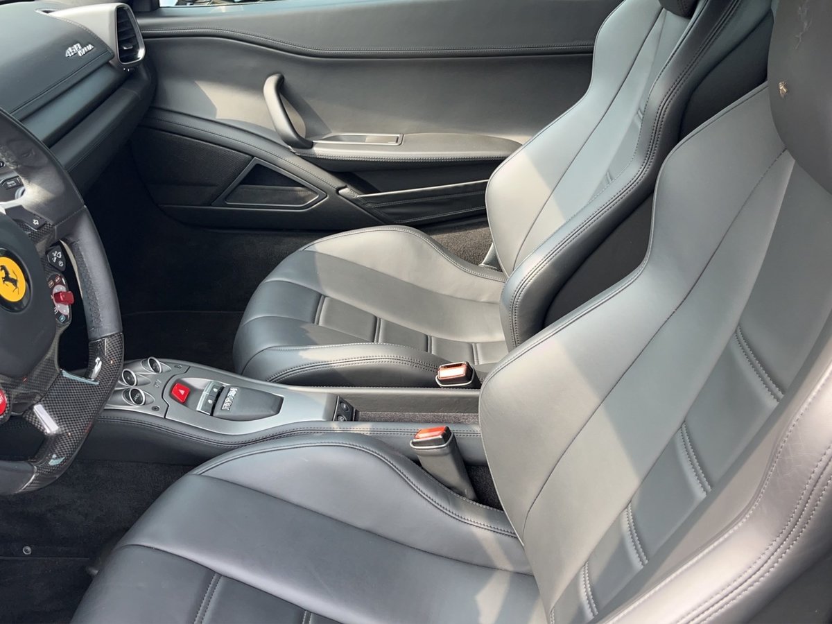 FERRARI 458 Italia 4.5 V8, Benzin, Occasion / Gebraucht, Automat - 3