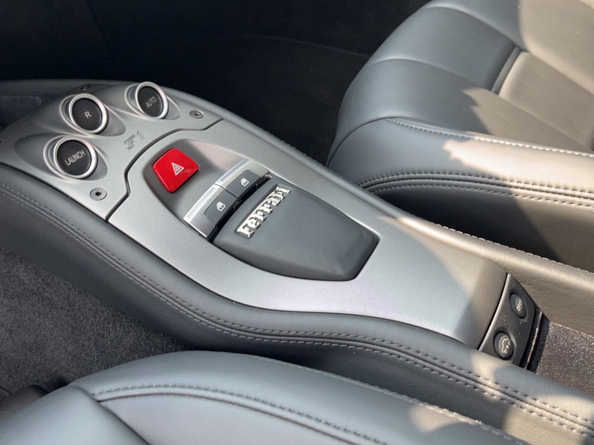 FERRARI 458 Italia 4.5 V8, Benzin, Occasion / Gebraucht, Automat - 7