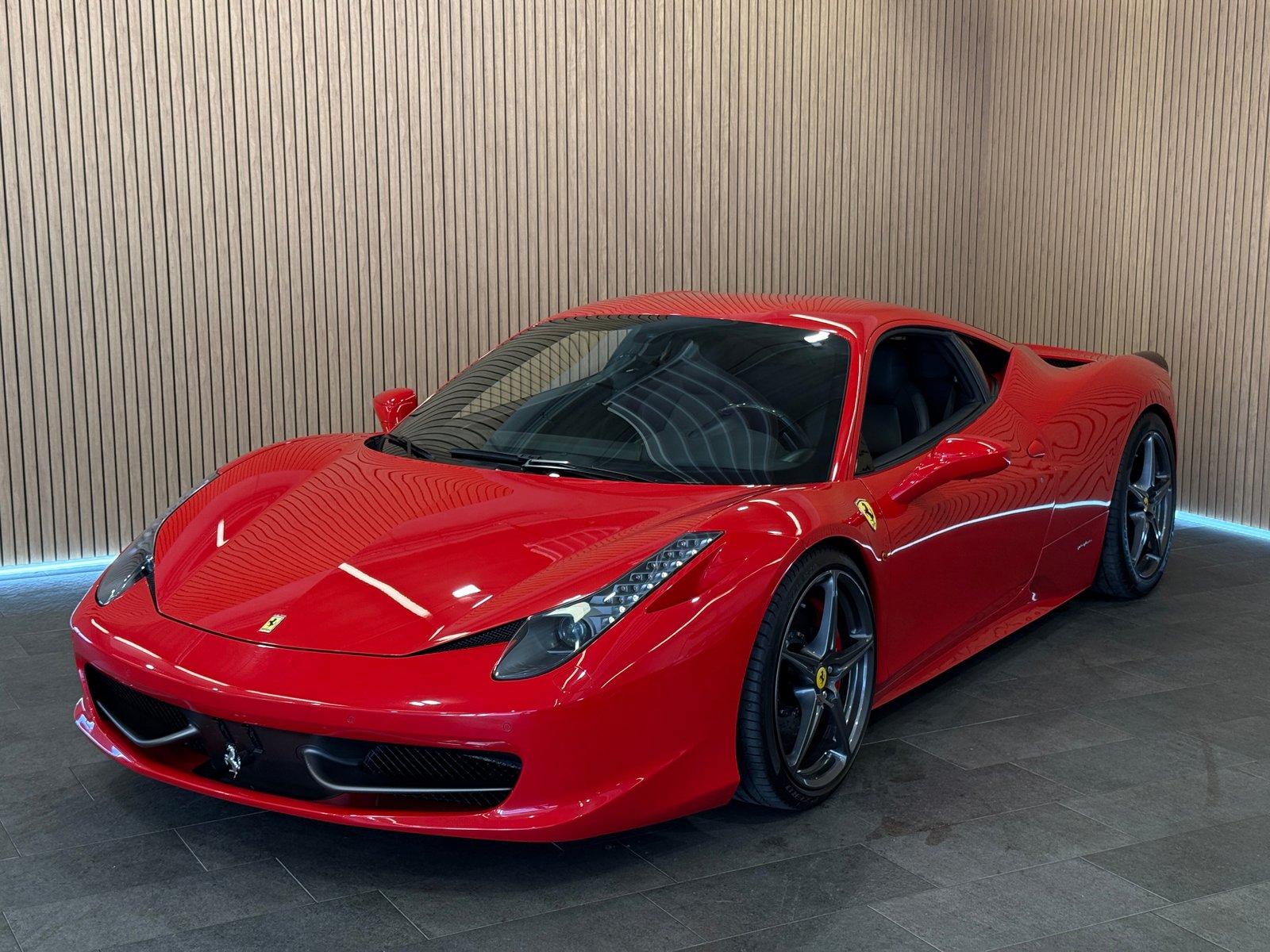 FERRARI 458 Italia 4.5 V8