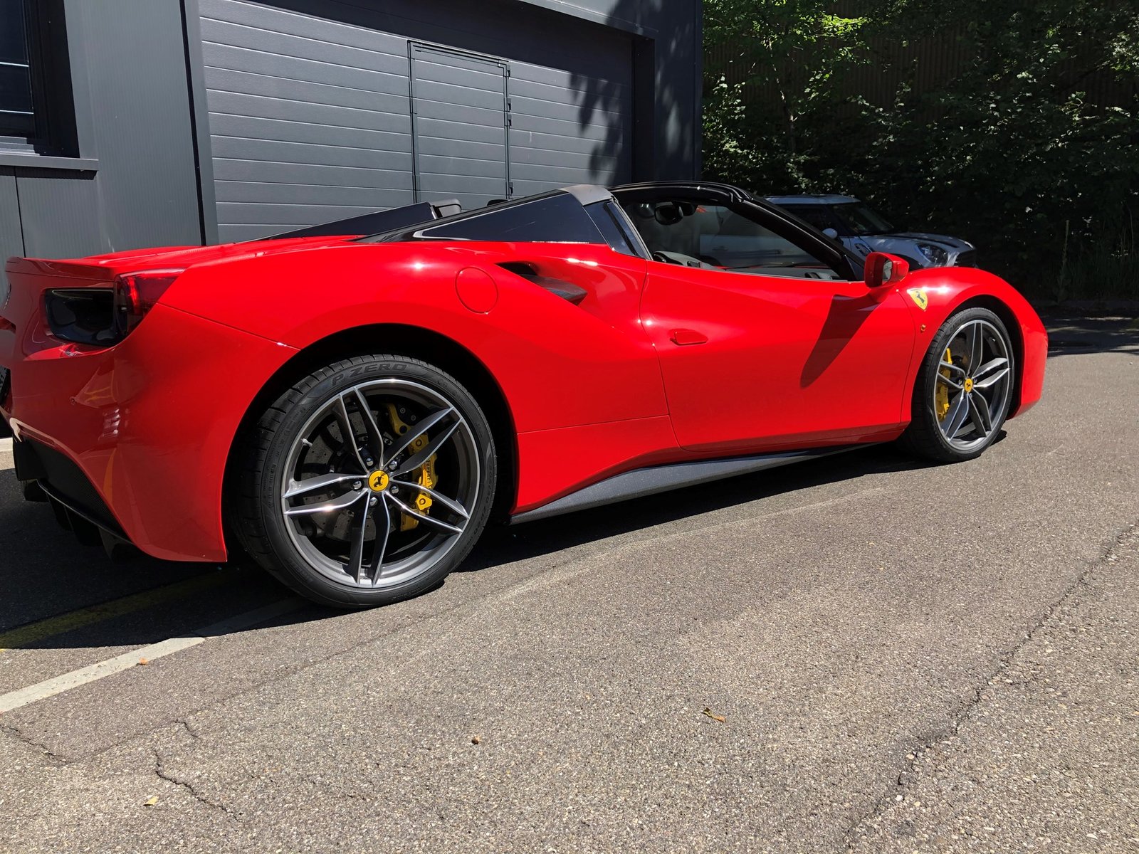 FERRARI 488 Spider 3.9 V8, Benzin, Occasion / Gebraucht, Automat - 2