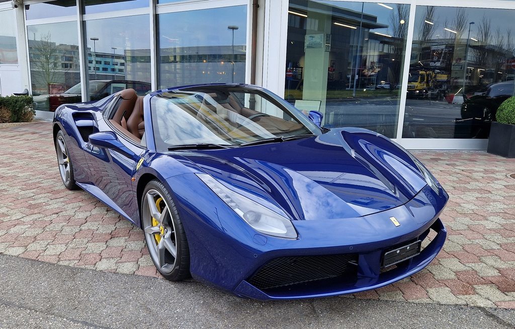 FERRARI 488 Spider 3.9 Turbo, Benzin, Occasion / Gebraucht, Automatik - 3