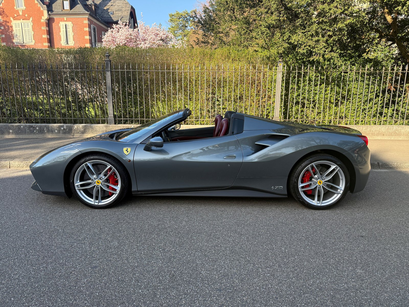 FERRARI 488 Spider 3.9 V8, Petrol, Second hand / Used, Automatic - 3
